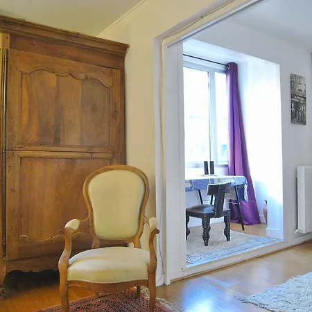 Apartment Lovely Butte-chaumont
